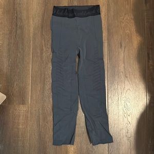 Grey Lululemon leggings mid calf length